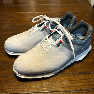 Gently used (one round of golf) FootJoy Pro SL golf shoes. Size 9W.